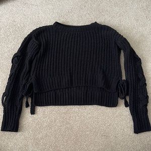 Candie’s black sweater XS